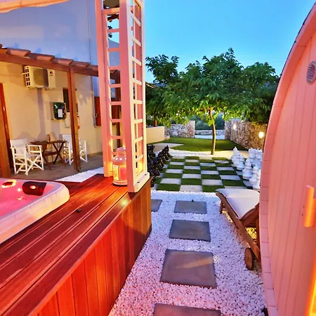 アパート Ventoura &