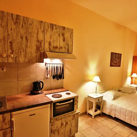 Ventoura & アパート *