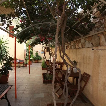 Ventoura & アパート ガリッサス