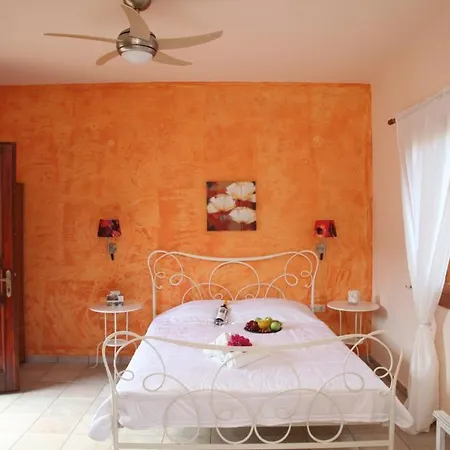 アパート Ventoura & *