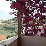 Διαμέρισμα Ventoura & *