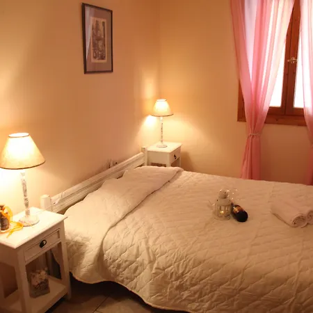 Apartment Ventoura & *
